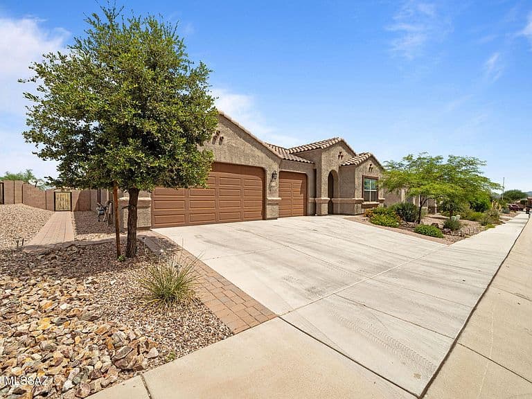 1132 W Whispering Lea Ln photo 3