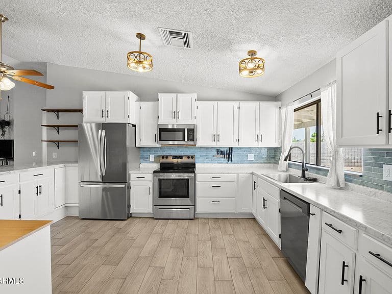 5301 W ASTER Drive photo 2