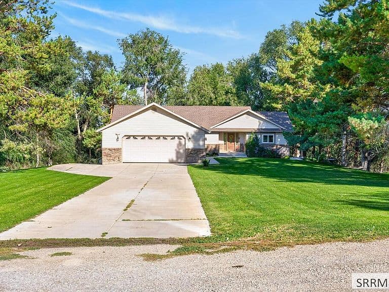 1522 Sod Farm Rd photo 2