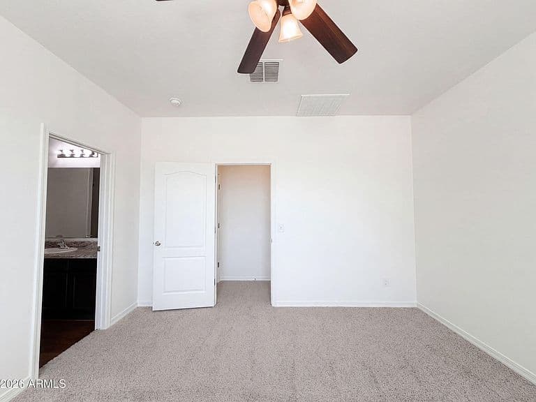 19539 N ROSE Court photo 4