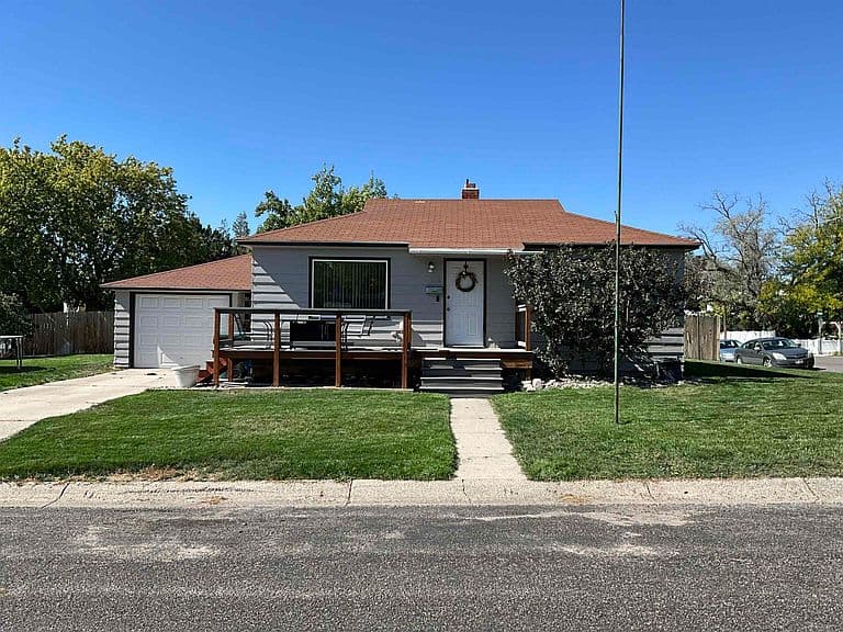 495 Fairmont Ave photo 1