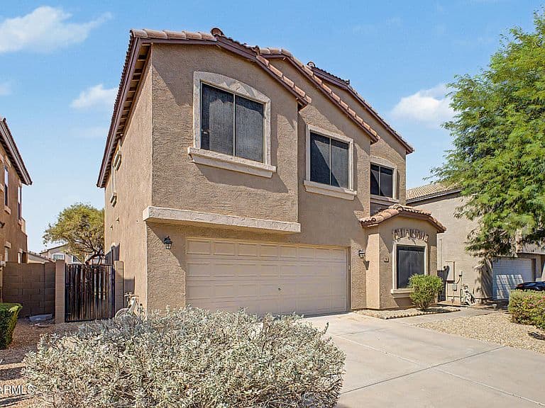 396 E BRADSTOCK Way photo 3