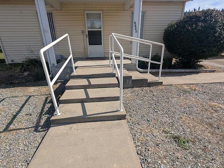 6605 Fry St photo 3