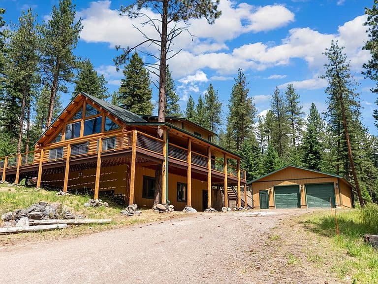 18200 Mustang Ln photo 1
