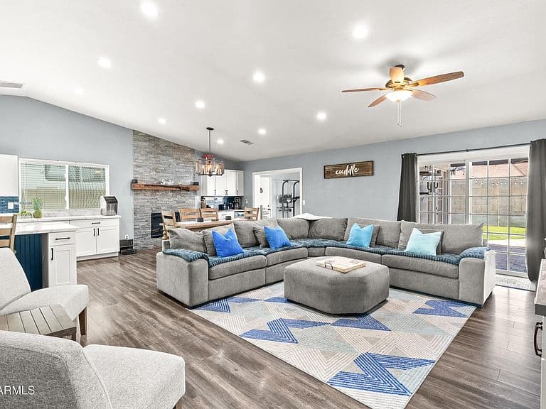 7316 E DRUMMER Avenue photo 5