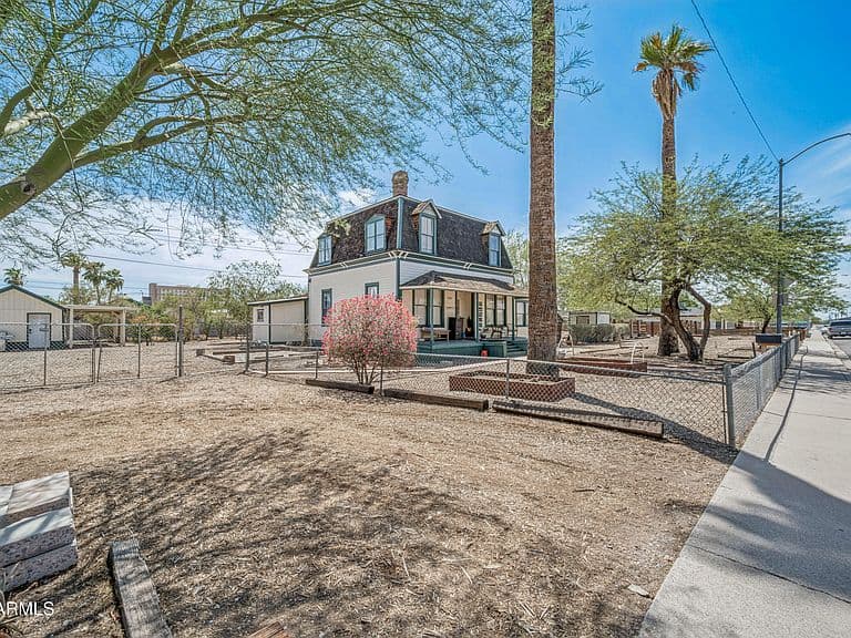 1611 W FILLMORE Street photo 1