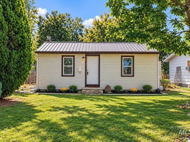 127 Shoshone Ave photo 1