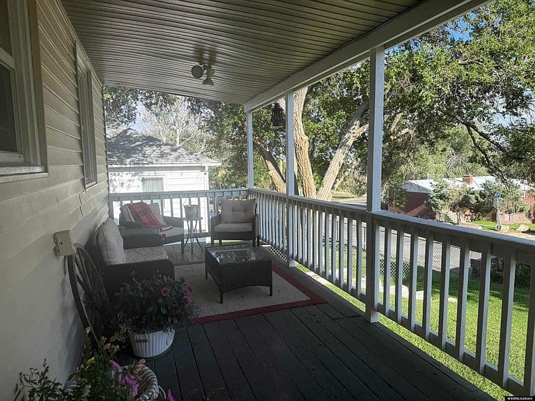 807 High St photo 2