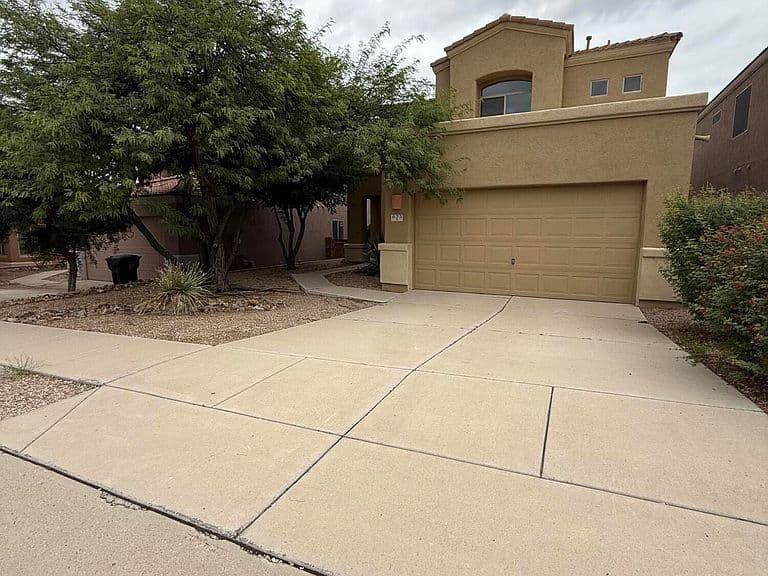 625 E Painted Pueblo Dr photo 1