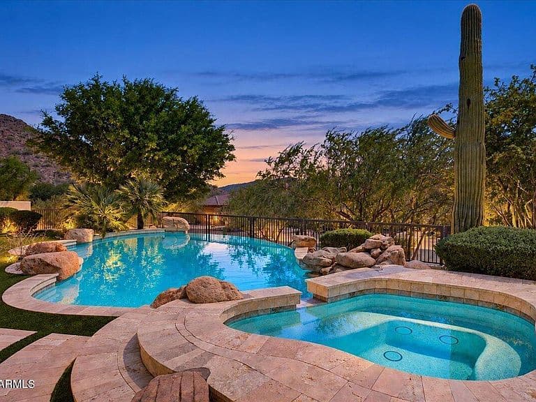 13647 E WINDROSE Drive photo 2