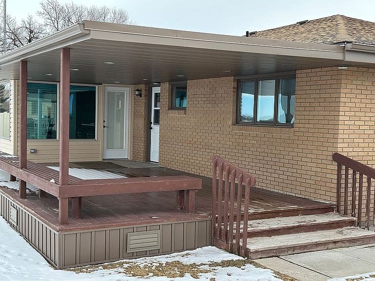 454 E Highway 81 photo 2