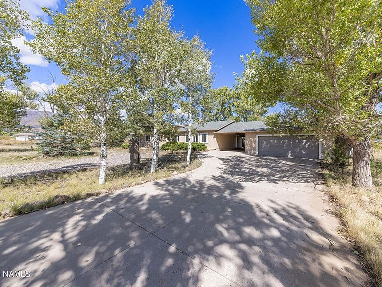 6095 Jerri Lyn Ln photo 3