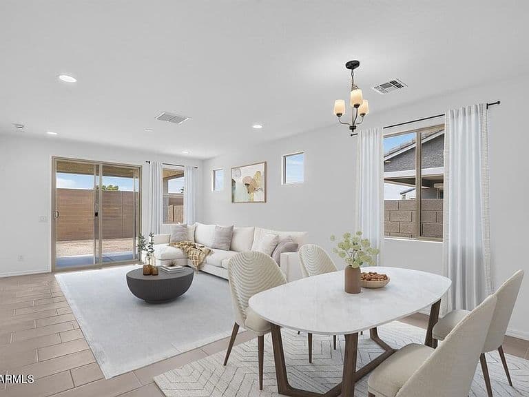 8739 W PASADENA Avenue photo 3