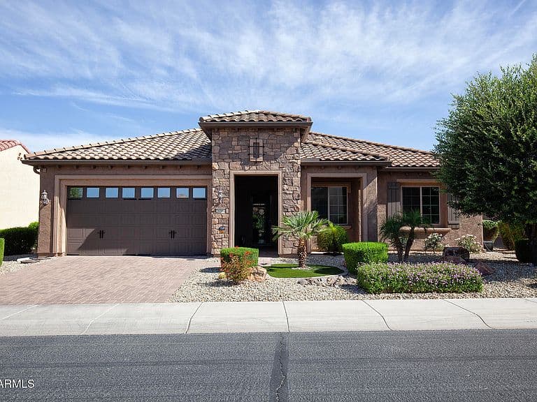 26964 W ORAIBI Drive photo 1