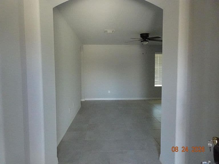 11576 Sonora St photo 5