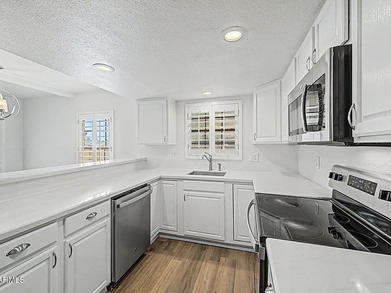20 S BUENA VISTA Avenue #120 photo 5