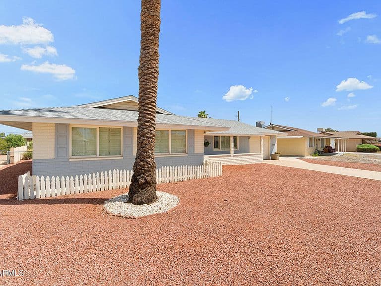 11645 N THUNDERBIRD Road photo 4
