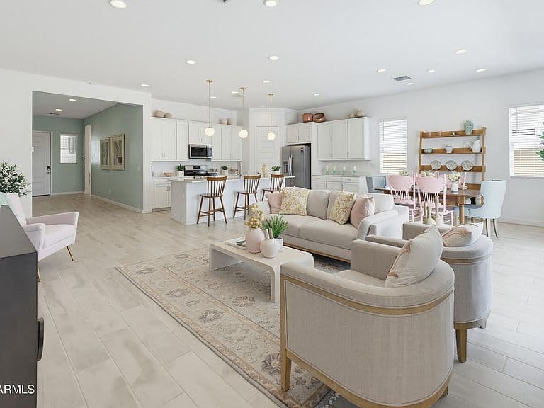 15039 W DESERT HOLLOW Drive photo 2
