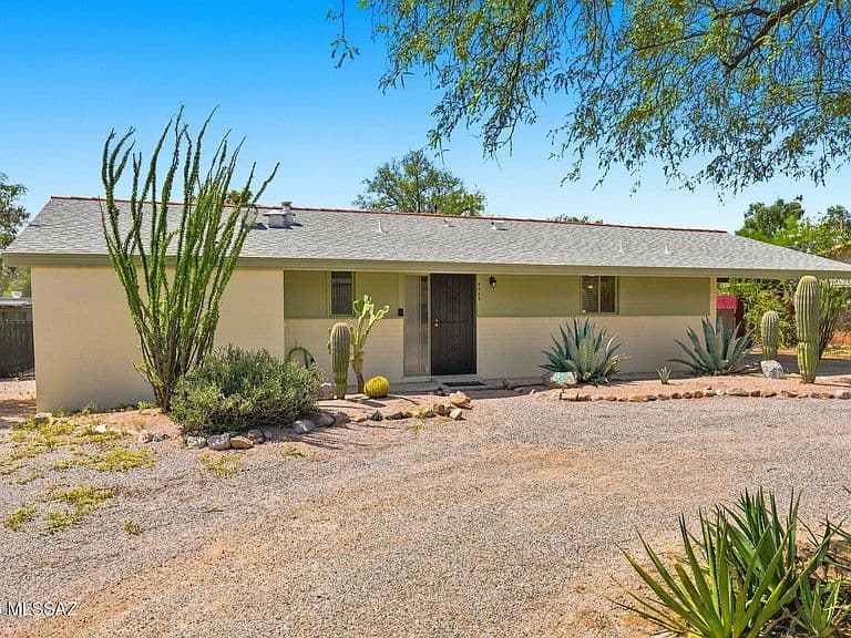 4466 E La Jolla Cir photo 3