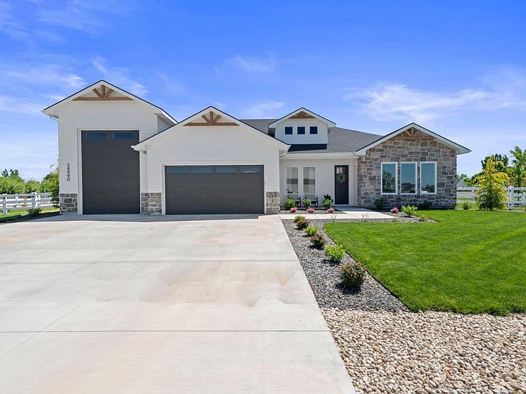 24990 Belgian Way photo 2