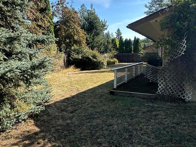 3820 N Honeysuckle Dr photo 5