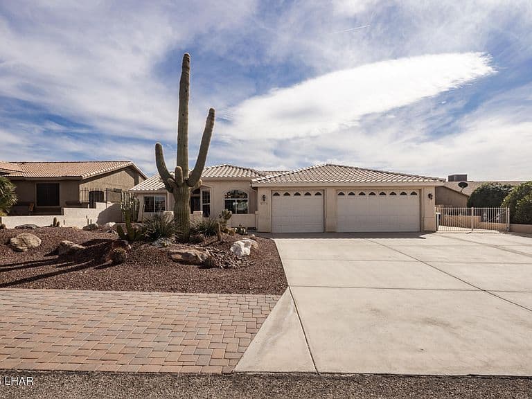 3772 Comet Dr photo 1