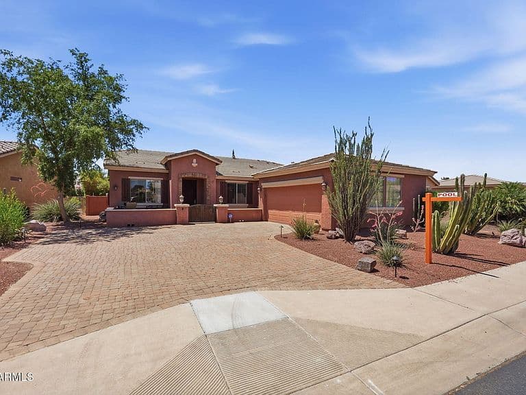 42855 W MAGIC MOMENT Drive photo 2