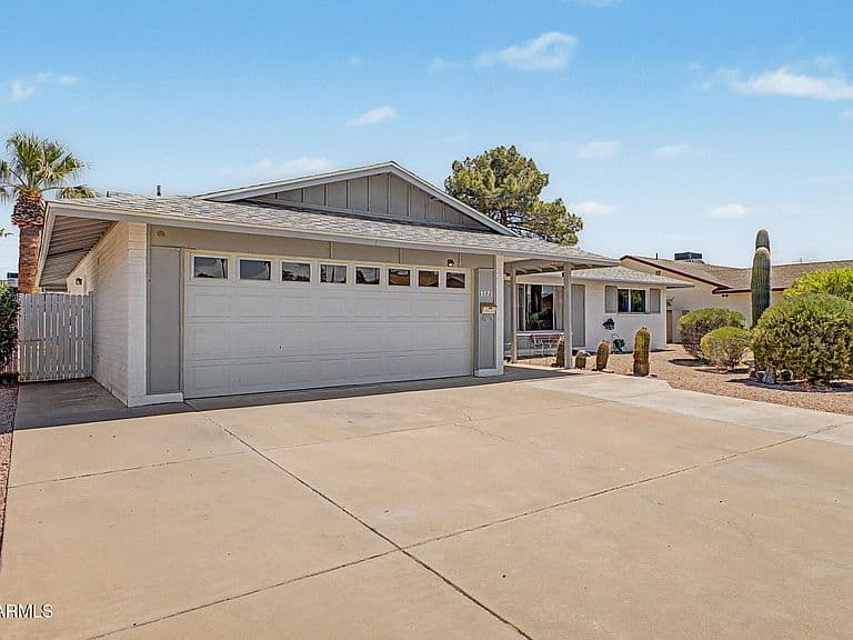 1171 E BELL DE MAR Drive photo 3