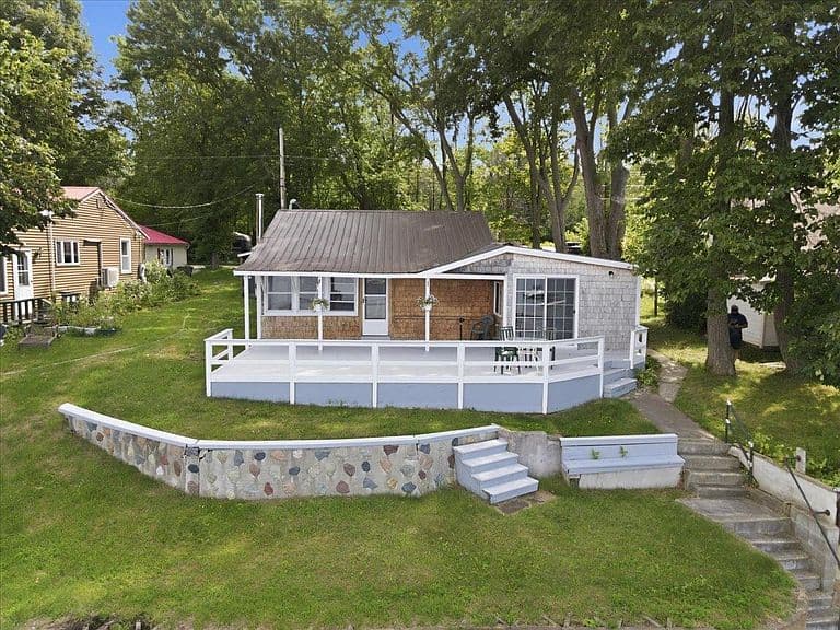 479 Bingham Shore Road photo 1