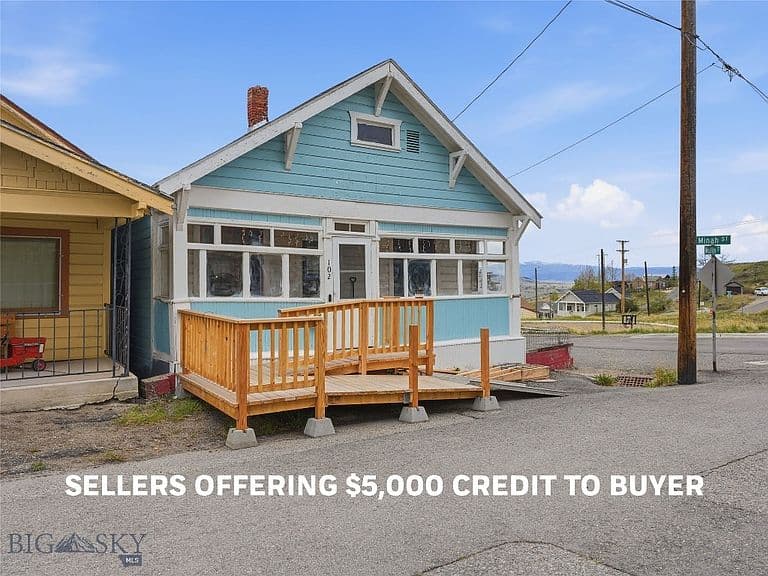 102 Mullin St photo 1