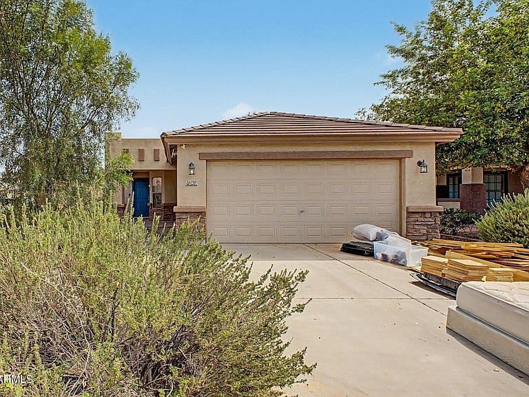 36781 W Mondragone Lane photo 1