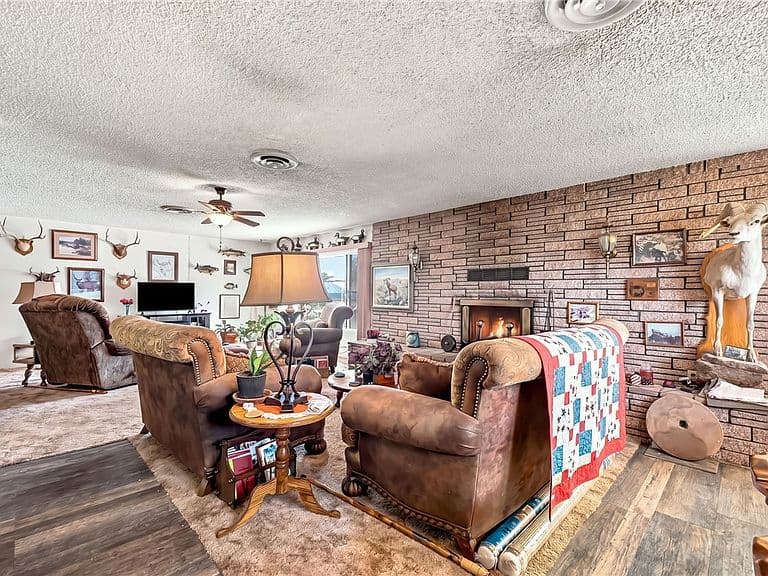 8672 S Sycamore Street photo 3