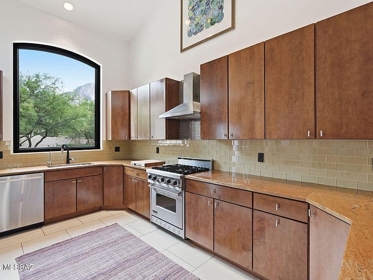 1361 E Sonoran Desert Dr photo 2
