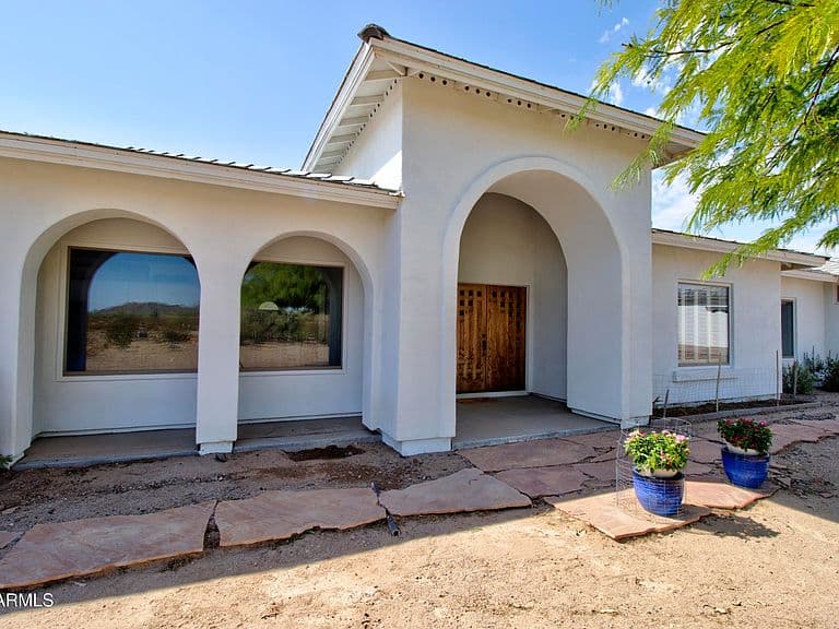 20701 W BLACK KNOB Street photo 2