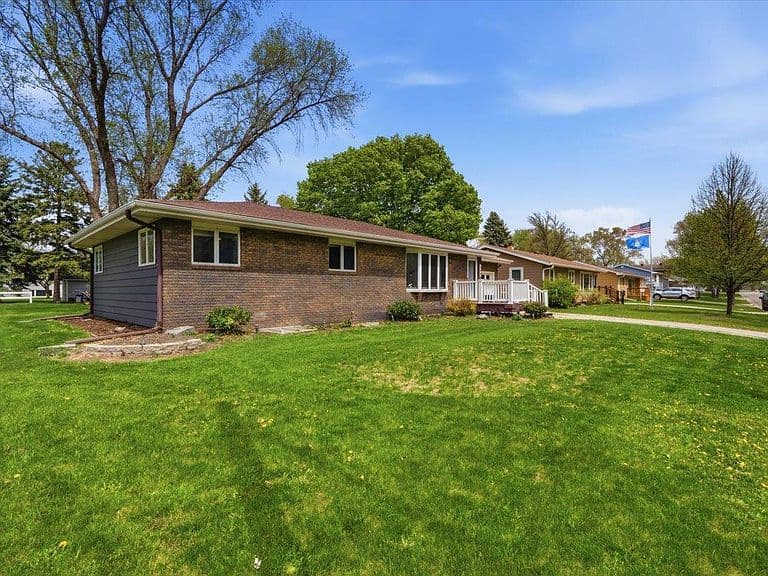 248 Wegener Dr photo 3