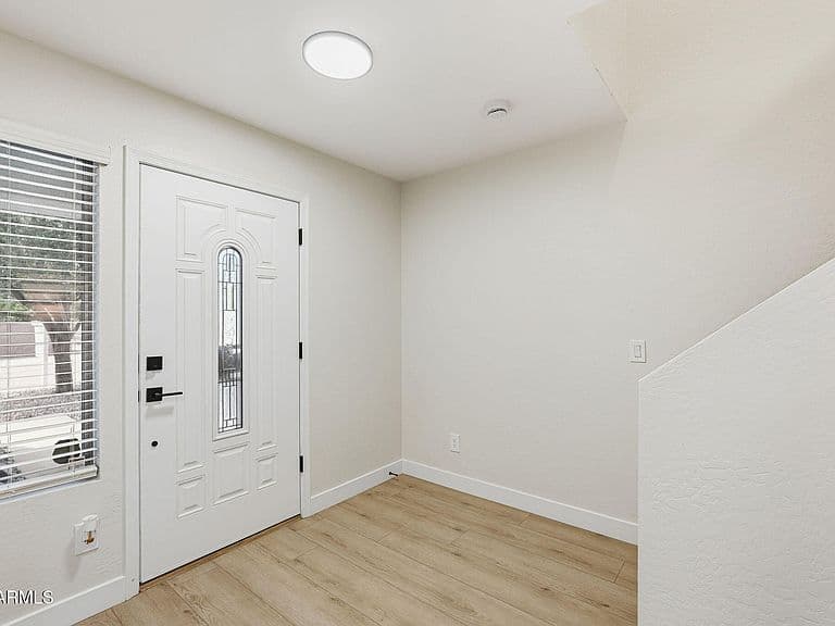 3360 W SANTA CRUZ Avenue photo 5