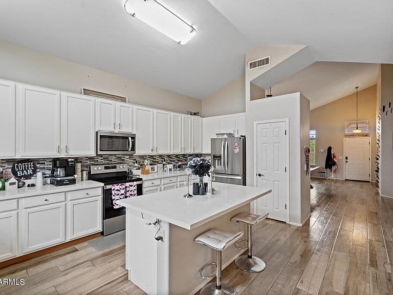 33212 N ROADRUNNER Lane photo 5