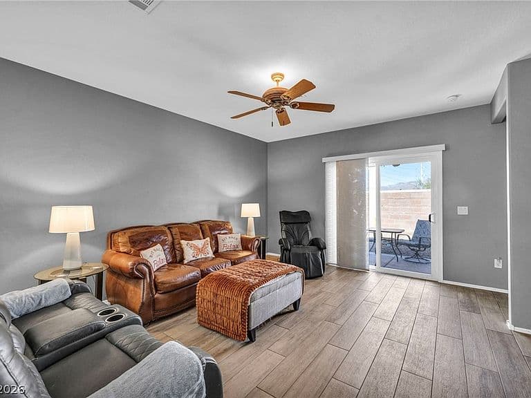3616 Herring Gull Ln photo 5