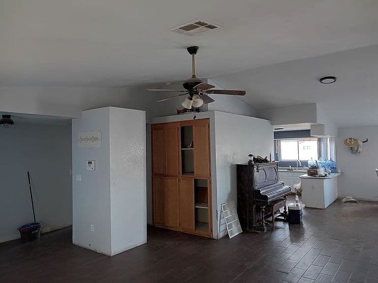 11402 E 28th Pl photo 2