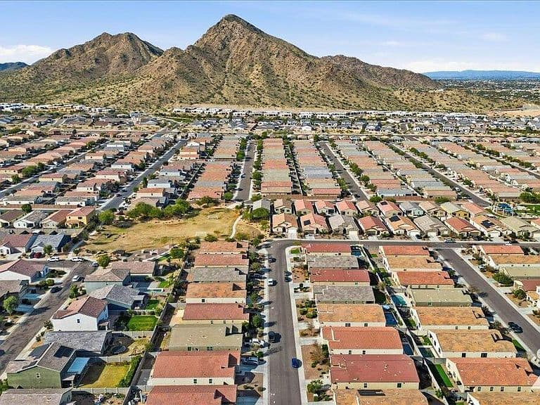 4198 W Dayflower Dr photo 3