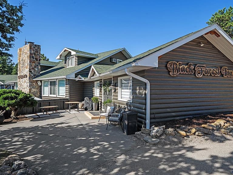23191 Highway 385 photo 2