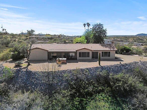 1890 W RODERICK Lane photo 4