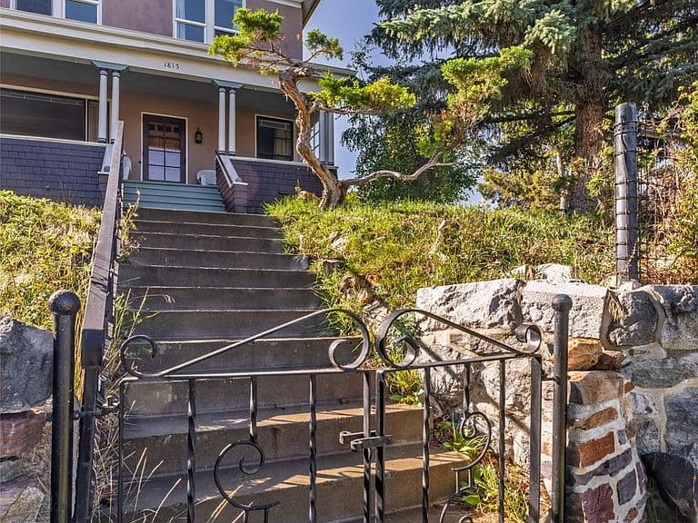 1815 Highland St photo 4
