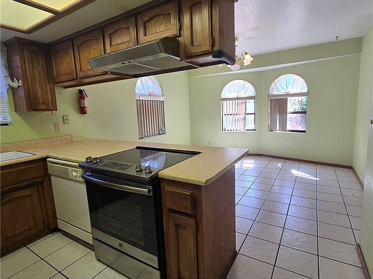 1817 Motor Avenue photo 3