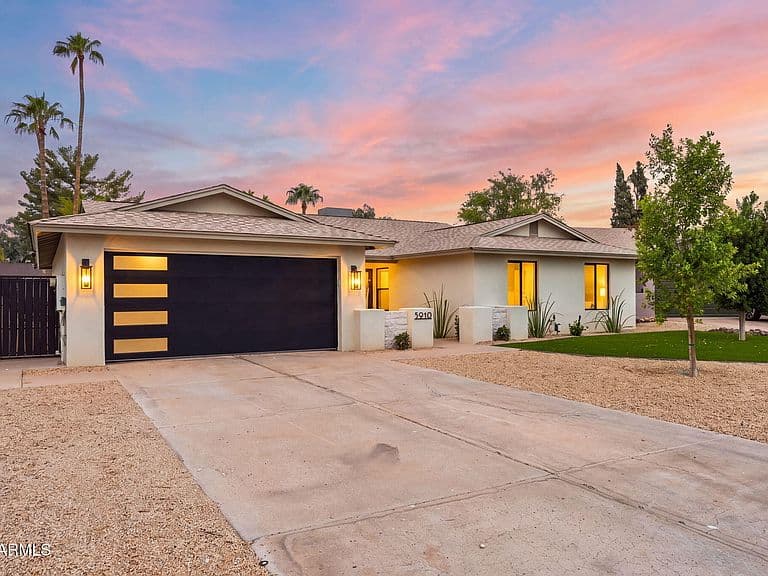 5910 E CLAIRE Drive photo 2