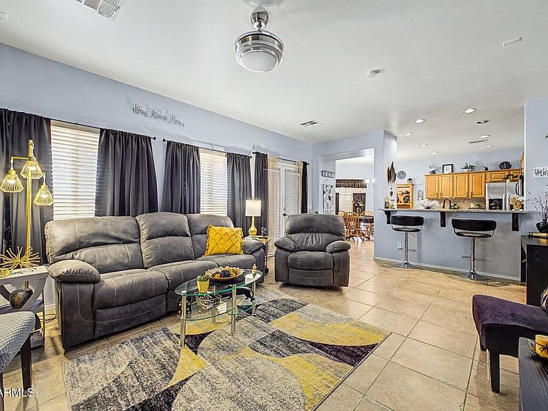 1309 E DAISY Way photo 5