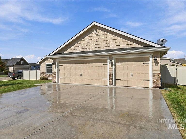 394 W Aspen Ct photo 4