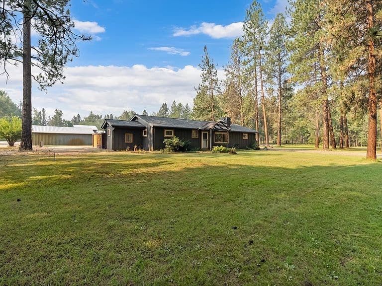 4725 E Carlton Creek Rd photo 2