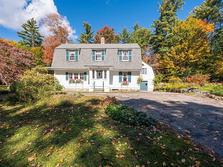 11 Ives Road photo 2