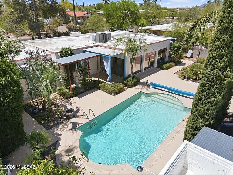 3813 E Calle De Soto photo 3